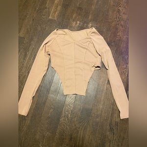 Long sleeved cropped shirt